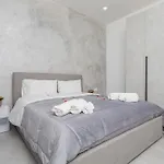 Pm House 3*